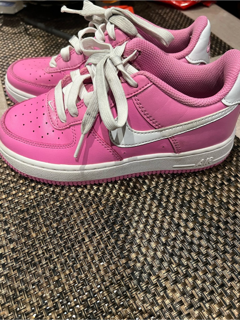Kids Nike shoes used